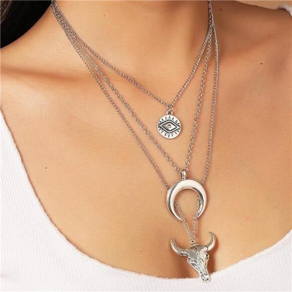 Gold Cowboy Boots Necklace – Western Vintage Charm Pendant - Picture 3 of 4